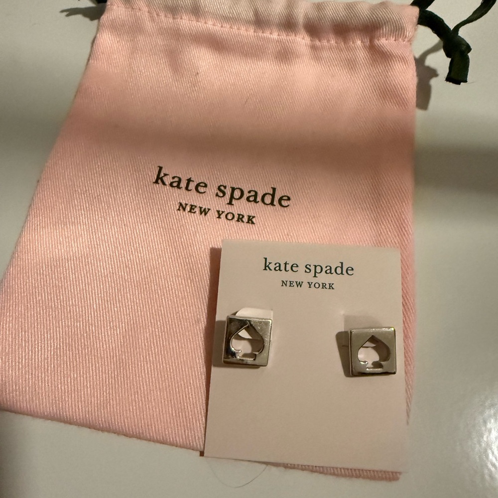 Kate Spade Spade Cutout Stud Earrings – Silver